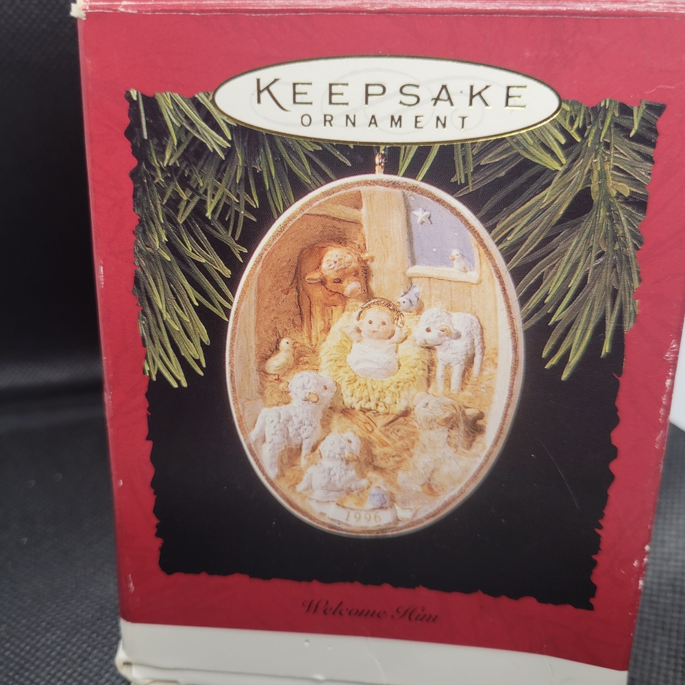 KEEPSAKE the Label Nativity Ornament - Cream and Gold